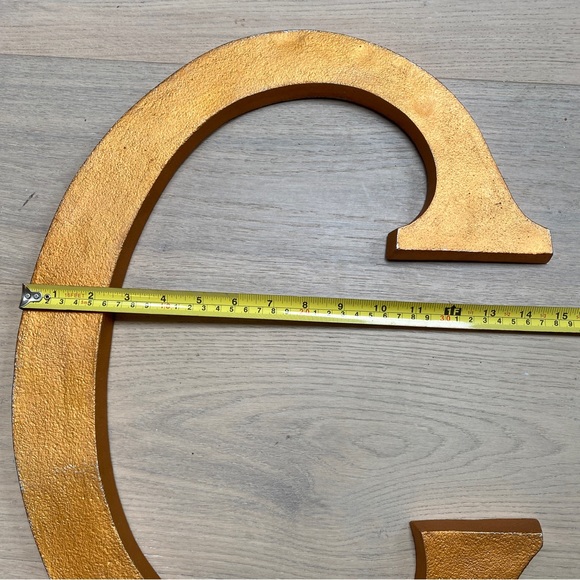 Large Gold “C” Wall Art - Picture 8 of 8